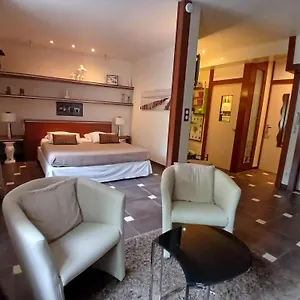  Appartement Véritable D'hotel!